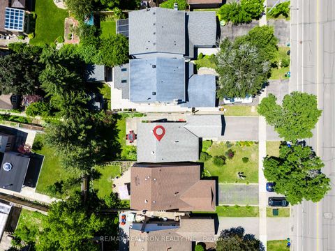 Photo 39 at 199 Weldrick Road W, North Richvale, Richmond Hill