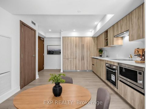 Photo 3 at 611 - 19 Bathurst Street, Waterfront Communities C1, Toronto