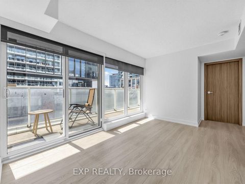 Photo 11 at 611 - 19 Bathurst Street, Waterfront Communities C1, Toronto