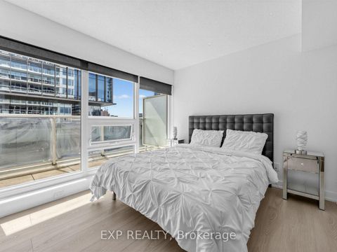 Photo 15 at 611 - 19 Bathurst Street, Waterfront Communities C1, Toronto