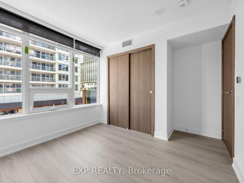 Photo 22 at 611 - 19 Bathurst Street, Waterfront Communities C1, Toronto