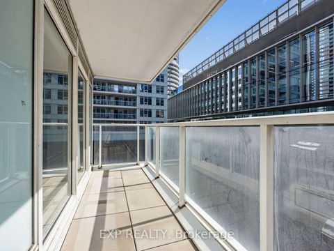Photo 27 at 611 - 19 Bathurst Street, Waterfront Communities C1, Toronto