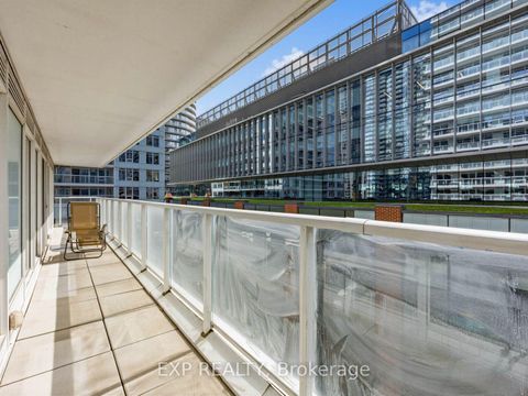 Photo 29 at 611 - 19 Bathurst Street, Waterfront Communities C1, Toronto