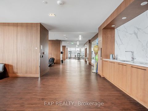 Photo 31 at 611 - 19 Bathurst Street, Waterfront Communities C1, Toronto