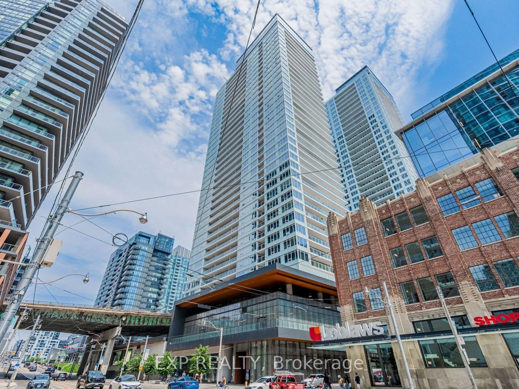 611 - 19 Bathurst Street, Waterfront Communities C1, Toronto 