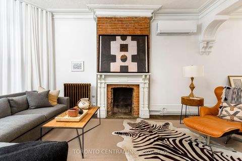 Photo 5 at 24 Manning Avenue, Bellwoods, Toronto