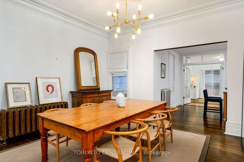 Photo 7 at 24 Manning Avenue, Bellwoods, Toronto