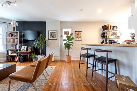 Photo 20 at 24 Manning Avenue, Bellwoods, Toronto