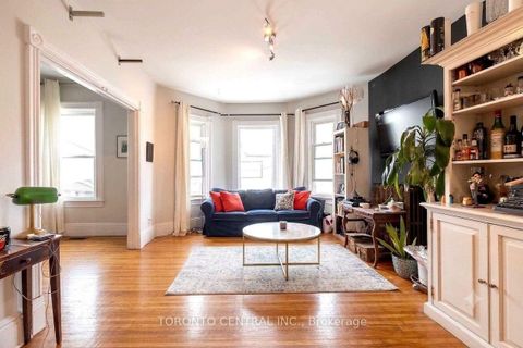 Photo 21 at 24 Manning Avenue, Bellwoods, Toronto