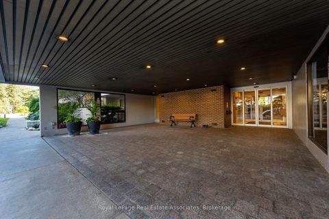 Photo 2 at #1906 - 240 Scarlett Road, Smythe, Toronto