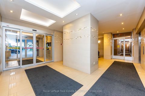Photo 3 at #1906 - 240 Scarlett Road, Smythe, Toronto