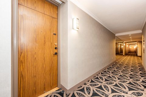Photo 6 at #1906 - 240 Scarlett Road, Smythe, Toronto