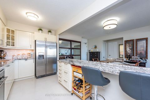 Photo 10 at #1906 - 240 Scarlett Road, Smythe, Toronto
