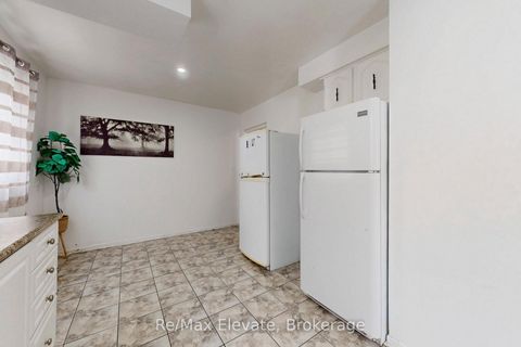 Photo 11 at 107 Braymore Boulevard, Rouge E11, Toronto