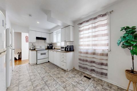 Photo 12 at 107 Braymore Boulevard, Rouge E11, Toronto