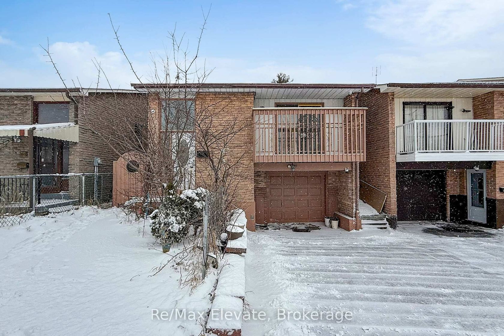 107 Braymore Boulevard, Rouge E11, Toronto 