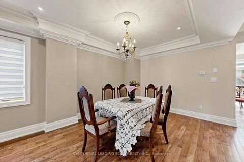 Photo 5 at 11 Bellvare Crescent, Maryvale, Toronto
