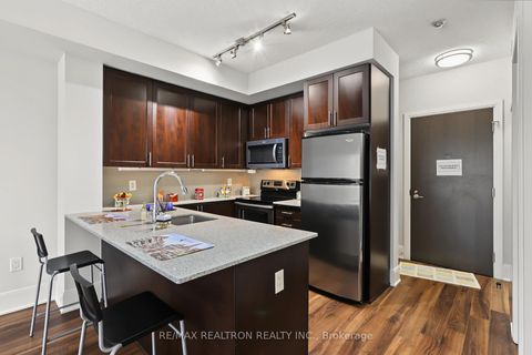 Photo 6 at 722 - 560 Front Street W, Waterfront Communities C1, Toronto