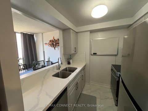 Photo 13 at 601 - 117 Gerrard Street, Yonge Corridor, Toronto