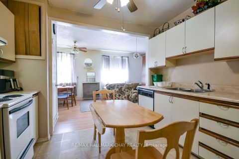 Photo 7 at 168 Anne Street S, Allandale, Barrie
