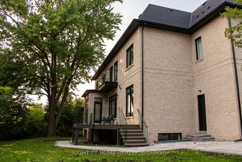 Photo 1 at 15 Orlon Crescent, South Richvale, Richmond Hill