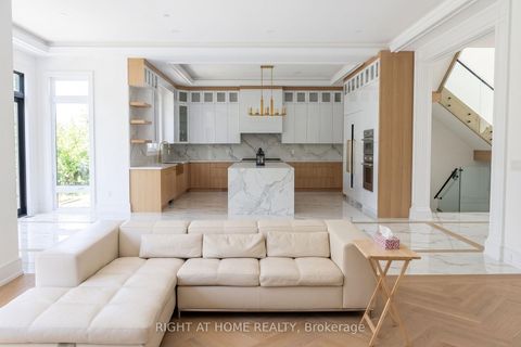 Photo 8 at 15 Orlon Crescent, South Richvale, Richmond Hill