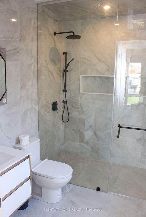 Photo 31 at 15 Orlon Crescent, South Richvale, Richmond Hill