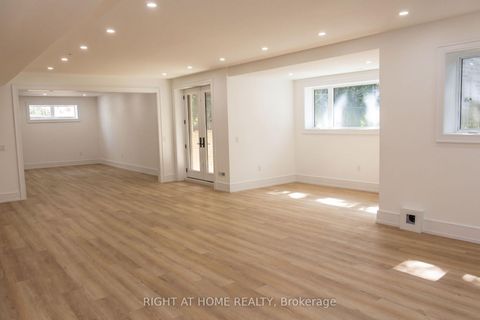 Photo 34 at 15 Orlon Crescent, South Richvale, Richmond Hill