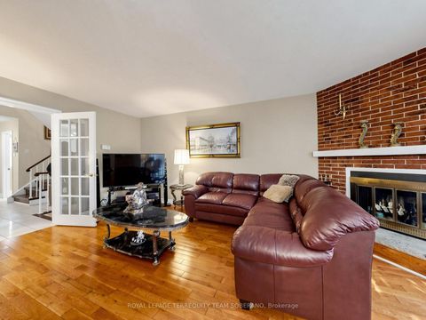 Photo 10 at 32 Rotary Drive, Rouge E11, Toronto