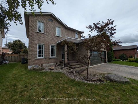 Photo 3 at 75 James Street, Ardagh, Barrie