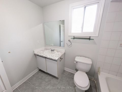 Photo 18 at 75 James Street, Ardagh, Barrie