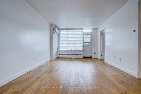 Photo 11 at 201 - 235 Grandravine Drive, Jane Heights, Toronto