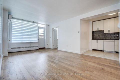 Photo 12 at 201 - 235 Grandravine Drive, Jane Heights, Toronto