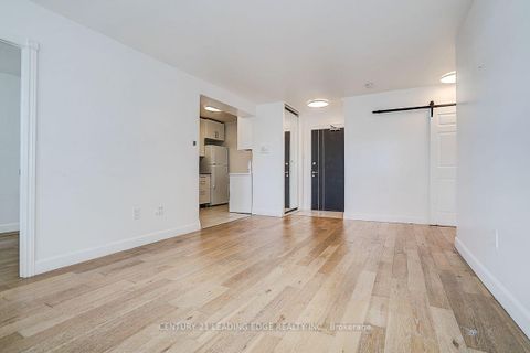 Photo 16 at 201 - 235 Grandravine Drive, Jane Heights, Toronto