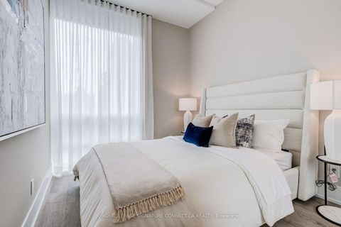 Photo 20 at 107 - 115 Denison Avenue, Chinatown, Toronto
