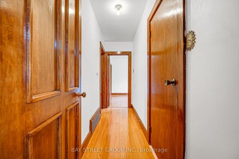 Photo 6 at 260 Moore Park Avenue, Newtonbrook West, Toronto