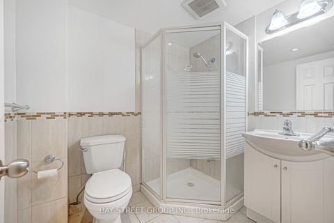 Photo 34 at 260 Moore Park Avenue, Newtonbrook West, Toronto