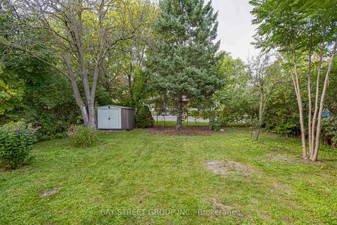 Photo 39 at 260 Moore Park Avenue, Newtonbrook West, Toronto
