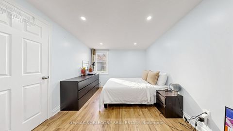 Photo 12 at 95 Snowood Court, Jane Heights, Toronto
