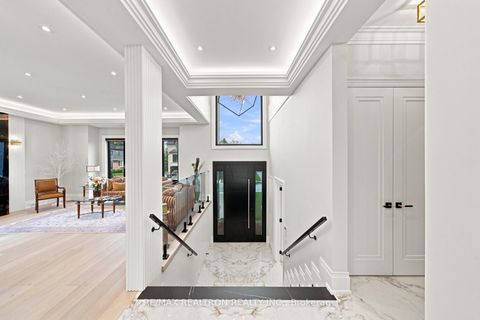 Photo 6 at 209 Sussex Avenue, Harding, Richmond Hill
