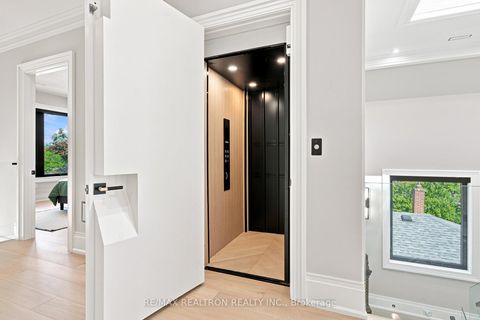 Photo 30 at 209 Sussex Avenue, Harding, Richmond Hill