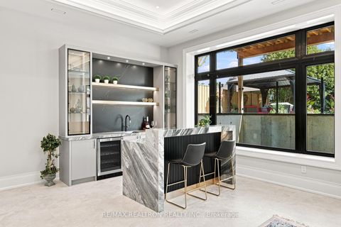 Photo 36 at 209 Sussex Avenue, Harding, Richmond Hill