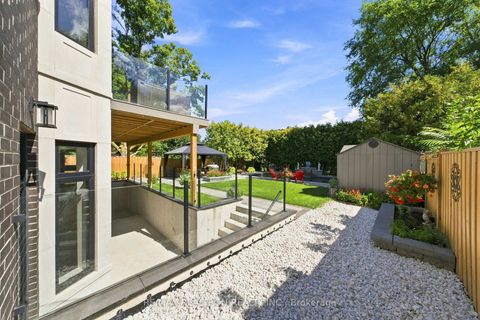 Photo 43 at 209 Sussex Avenue, Harding, Richmond Hill