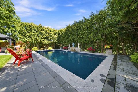 Photo 45 at 209 Sussex Avenue, Harding, Richmond Hill