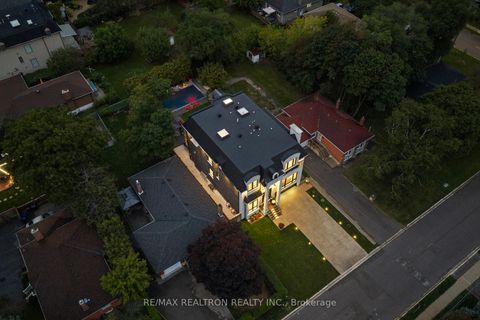 Photo 49 at 209 Sussex Avenue, Harding, Richmond Hill