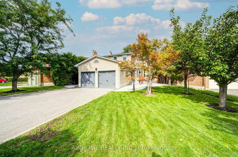Photo 1 at 83 Houseman Crescent, North Richvale, Richmond Hill