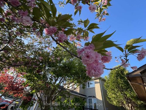 Photo 3 at 83 Houseman Crescent, North Richvale, Richmond Hill
