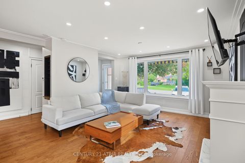Photo 8 at 64 Cartier Crescent, Crosby, Richmond Hill