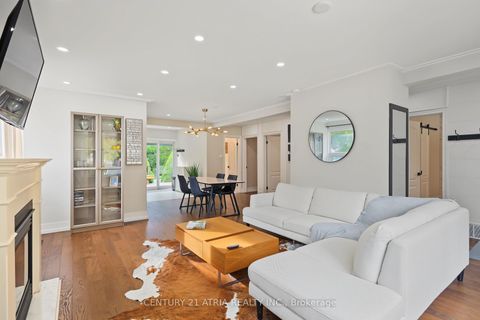 Photo 9 at 64 Cartier Crescent, Crosby, Richmond Hill