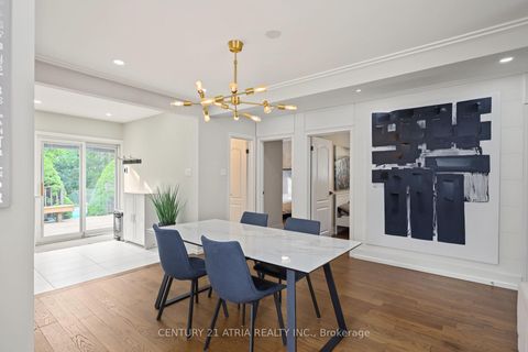 Photo 10 at 64 Cartier Crescent, Crosby, Richmond Hill